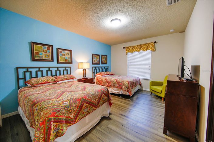 Image No.17-9 Bed House for sale