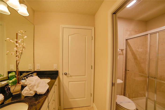 Image No.18-9 Bed House for sale