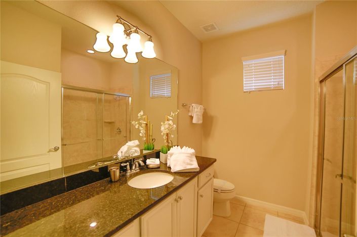 Image No.20-9 Bed House for sale