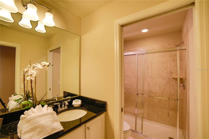 Image No.25-9 Bed House for sale