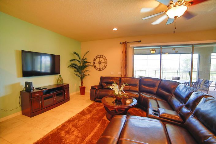 Image No.3-9 Bed House for sale