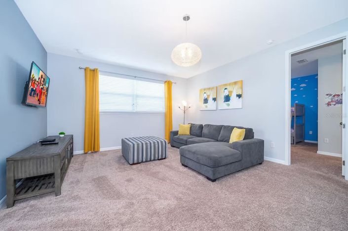 Image No.18-5 Bed House for sale