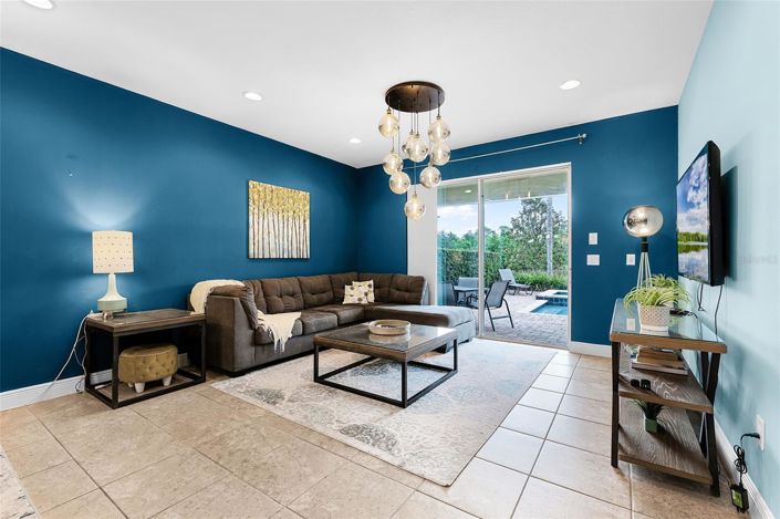 Image No.10-8 Bed House for sale