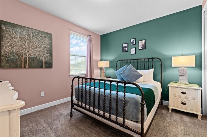 Image No.26-8 Bed House for sale