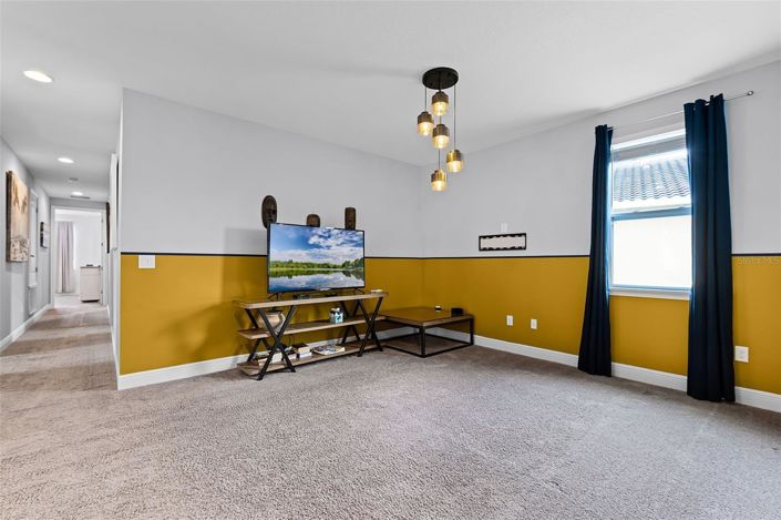 Image No.27-8 Bed House for sale