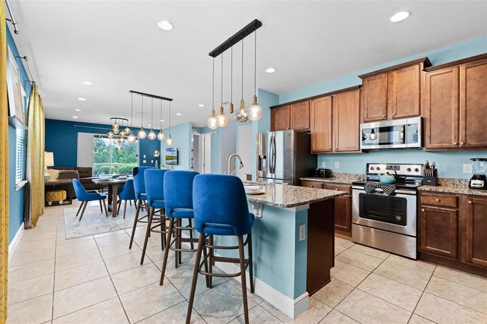 Image No.4-8 Bed House for sale