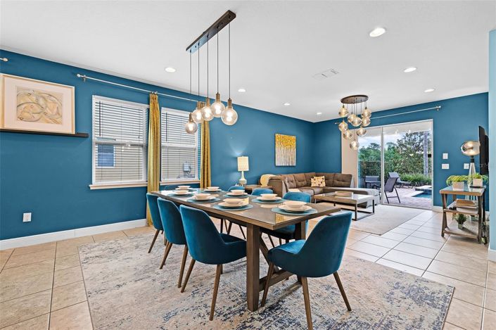 Image No.8-8 Bed House for sale