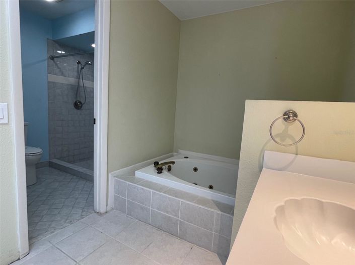 Image No.13-4 Bed House for sale