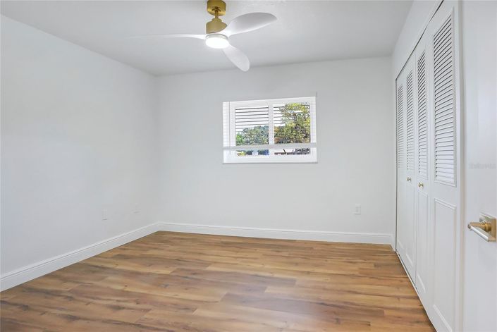 Image No.23-4 Bed House for sale