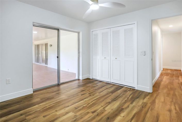 Image No.27-4 Bed House for sale