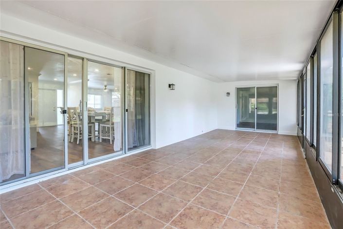 Image No.28-4 Bed House for sale