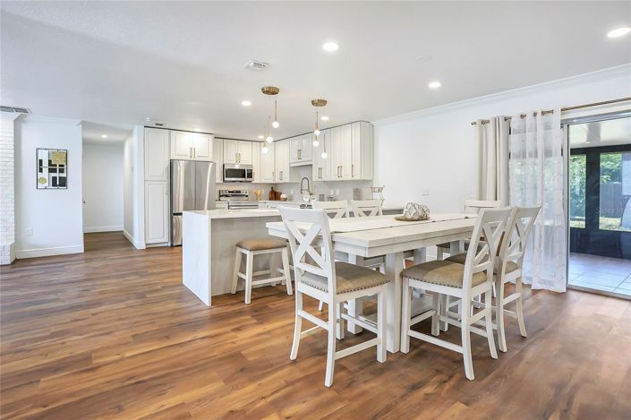 Image No.9-4 Bed House for sale