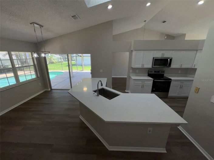 Image No.12-4 Bed House for sale