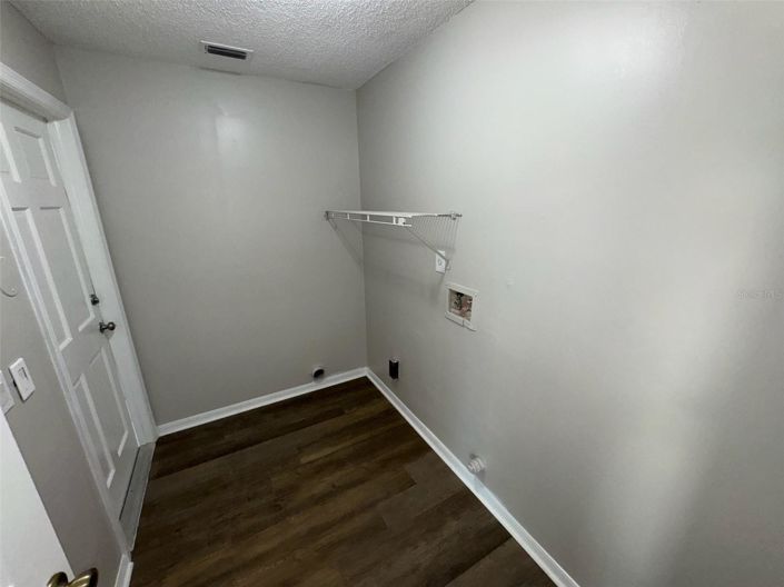 Image No.30-4 Bed House for sale