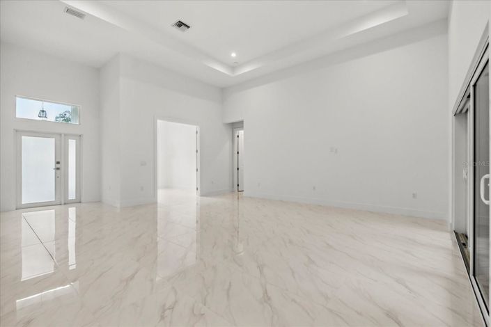 Image No.17-3 Bed House for sale