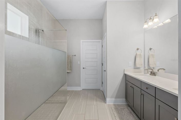 Image No.22-4 Bed House for sale