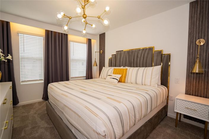 Image No.57-5 Bed Townhouse for sale