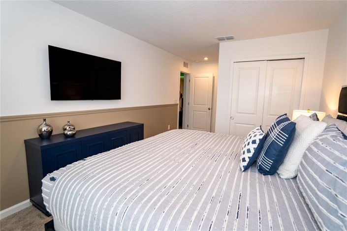 Image No.65-5 Bed Townhouse for sale