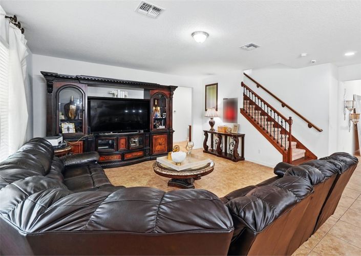 Image No.15-5 Bed House for sale