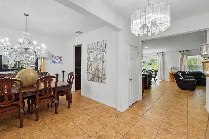 Image No.7-5 Bed House for sale