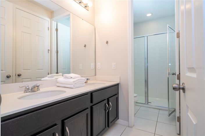 Image No.64-6 Bed House for sale