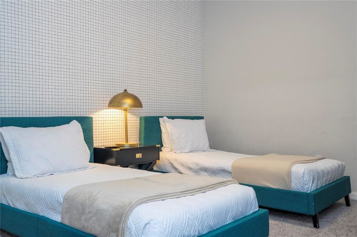 Image No.67-6 Bed House for sale