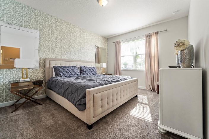 Image No.11-6 Bed House for sale