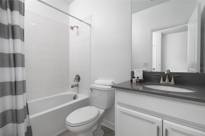 Image No.27-5 Bed Townhouse for sale