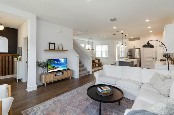 Image No.6-4 Bed House for sale