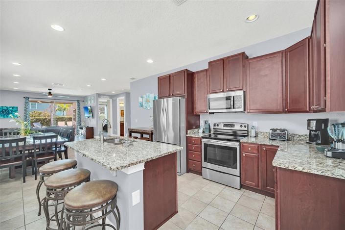 Image No.14-8 Bed House for sale