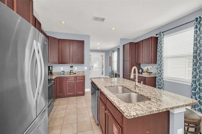 Image No.16-8 Bed House for sale