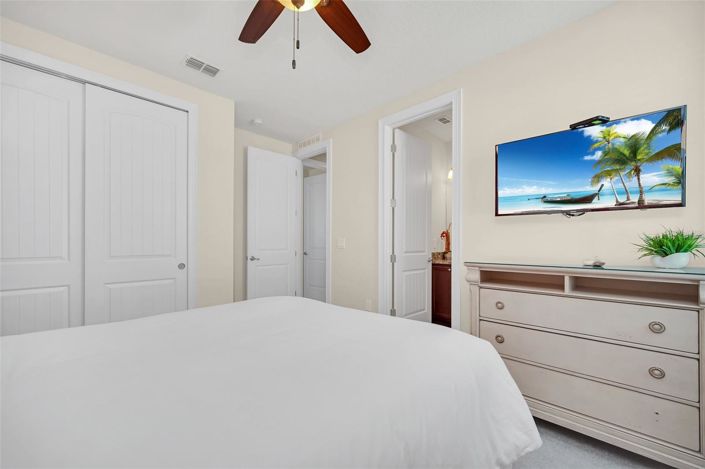 Image No.33-8 Bed House for sale