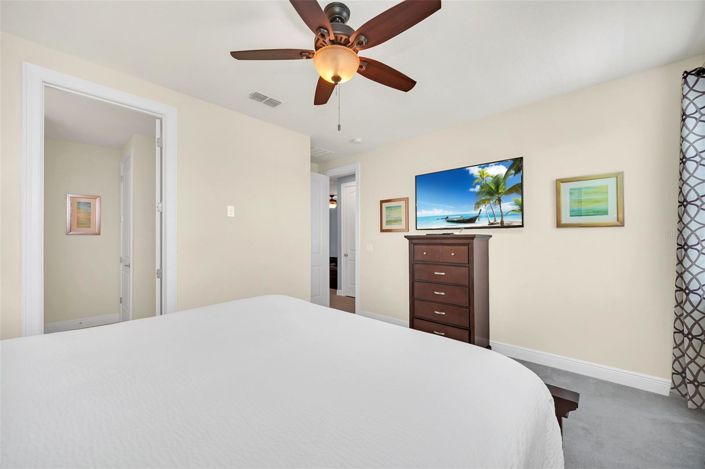 Image No.36-8 Bed House for sale