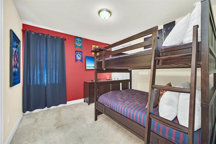 Image No.42-8 Bed House for sale