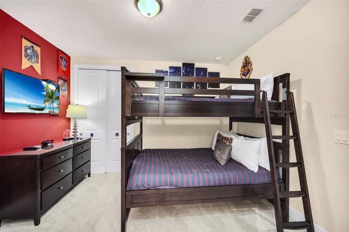 Image No.44-8 Bed House for sale