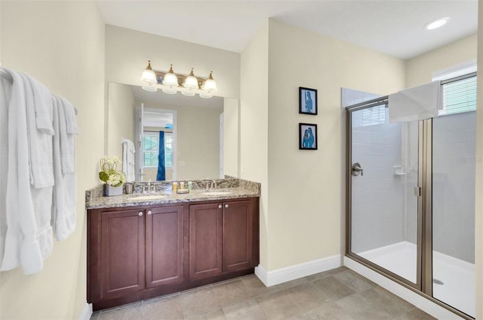 Image No.48-8 Bed House for sale