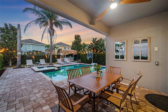 Image No.5-8 Bed House for sale