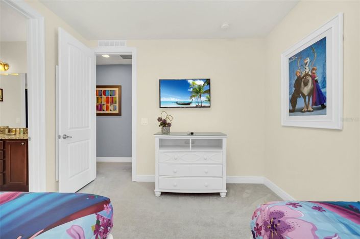 Image No.50-8 Bed House for sale