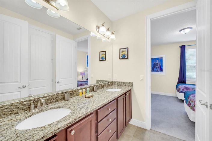 Image No.51-8 Bed House for sale