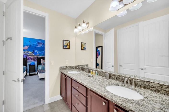 Image No.55-8 Bed House for sale