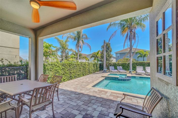 Image No.60-8 Bed House for sale