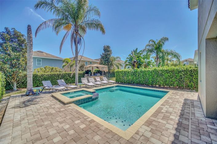 Image No.63-8 Bed House for sale