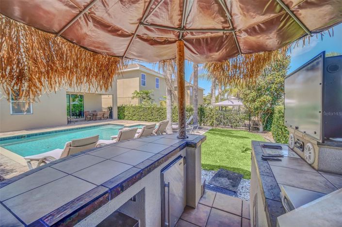 Image No.65-8 Bed House for sale