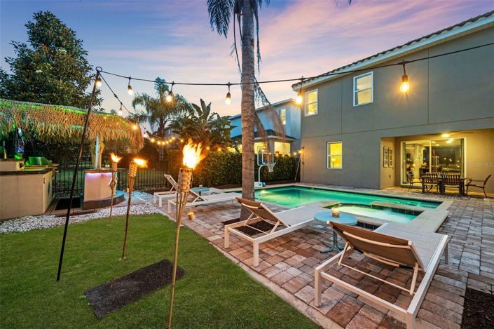 Image No.9-8 Bed House for sale