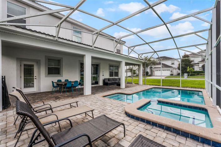 Image No.51-8 Bed House for sale