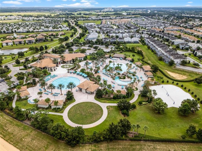 Image No.64-8 Bed House for sale