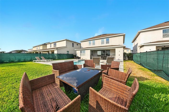 Image No.19-5 Bed House for sale