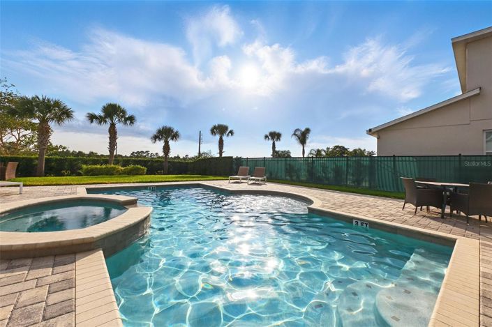 Image No.22-5 Bed House for sale