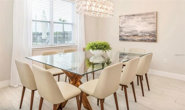 Image No.9-5 Bed House for sale