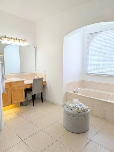 Image No.32-4 Bed House for sale